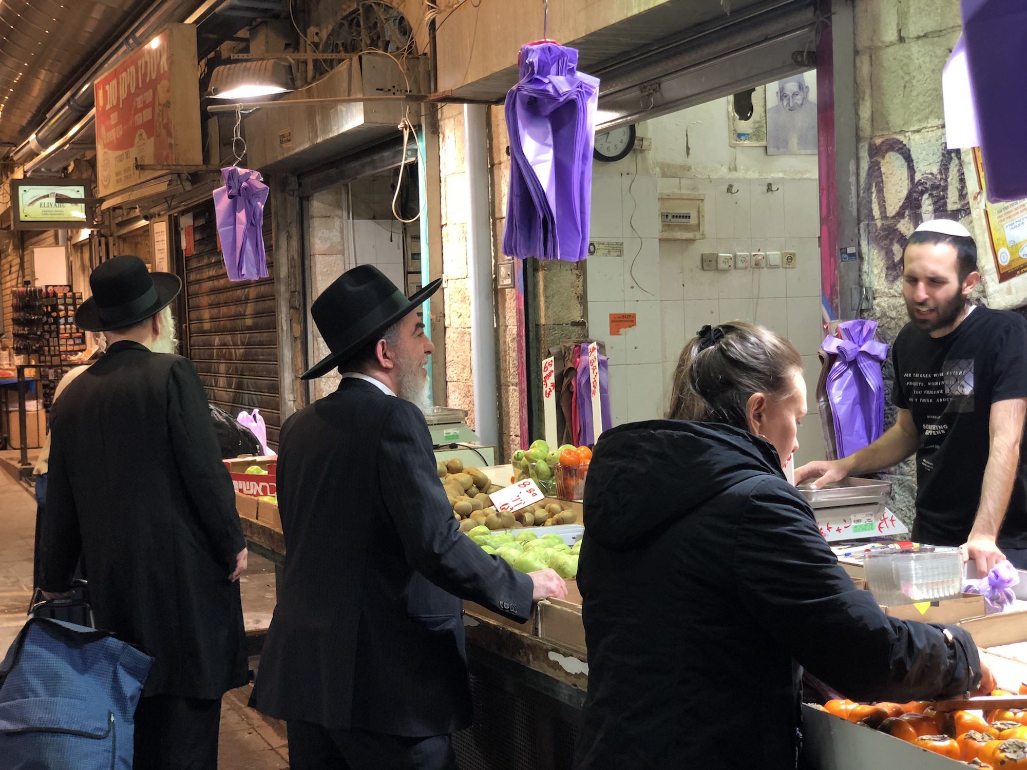 Das alltägliche Leben in Jerusalem – abseits der bekannten touristischen Sehenswürdigkeiten – ganz besonders das ist es, was Stefan Gödde vorstellt, auch in seinem Buch über Rom.