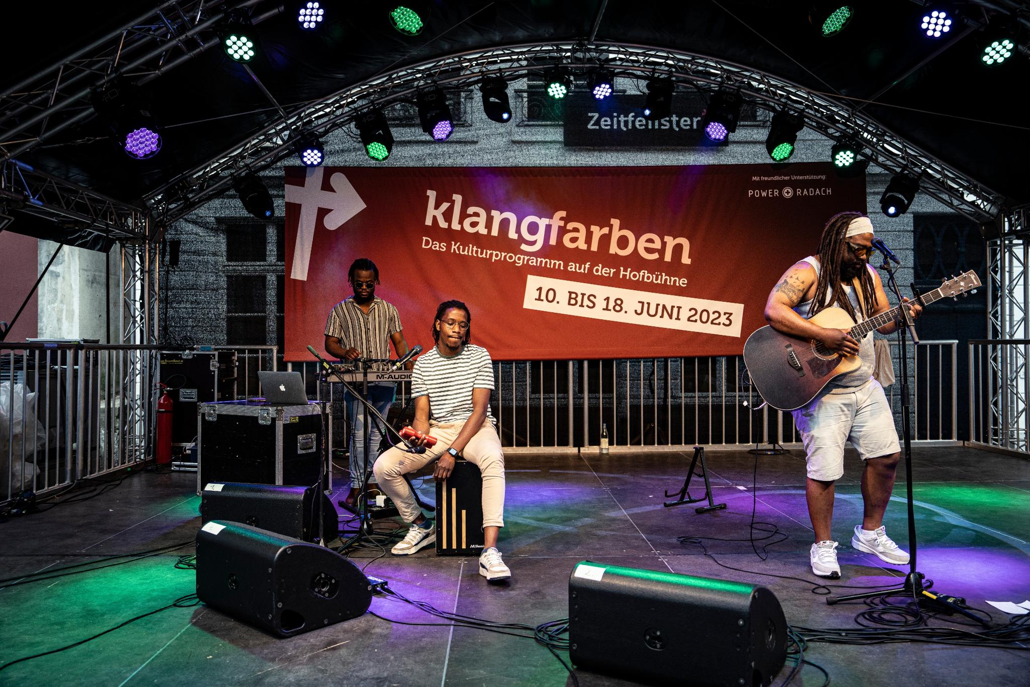 Heiligtumsfahrt Aachen: I Finton, Klangfarben-Hofbühne, 11. Juni